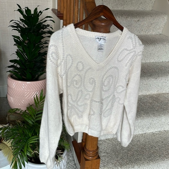 Vintage MY Silk Pearl Knit Dainty Sweater - Picture 2 of 9